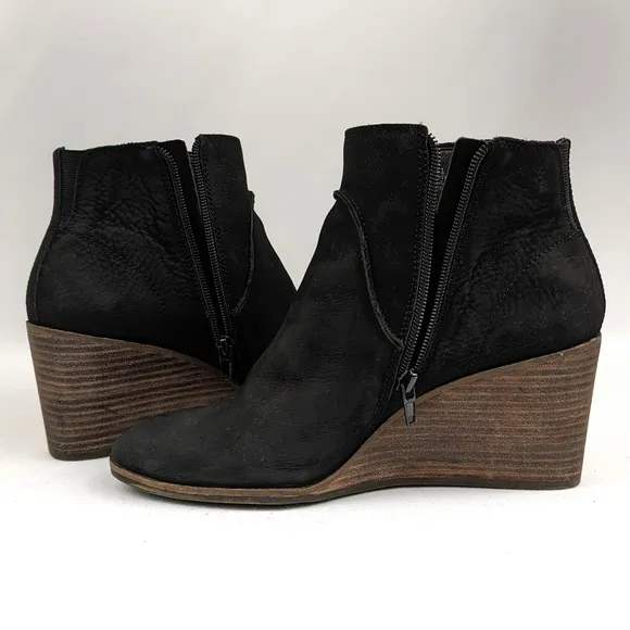 Lucky Brand Zanta Suede Wedge Heel Bootie Side Zipper Chunky Trendy Black 9.5
