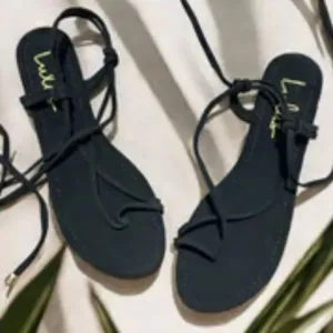 LULU'S | Black Lace Up Flats Suede Sandals Strappy Gladiator | Size 7.5