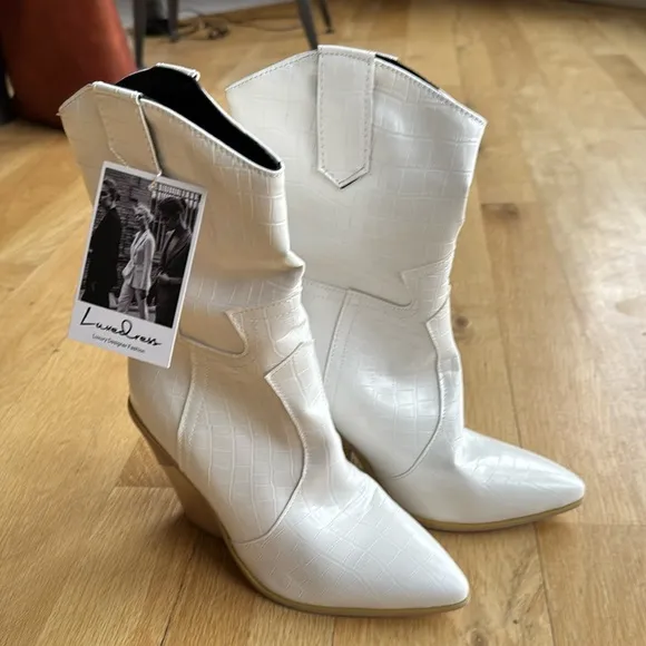 Luxedress Classy Croc Effect Geometric Heel Boots Women’s size 39