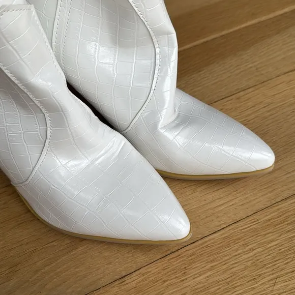 Luxedress Classy Croc Effect Geometric Heel Boots Women’s size 39