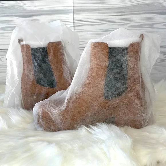 Madden Girl “Tessa” Platform Chelsea Boots