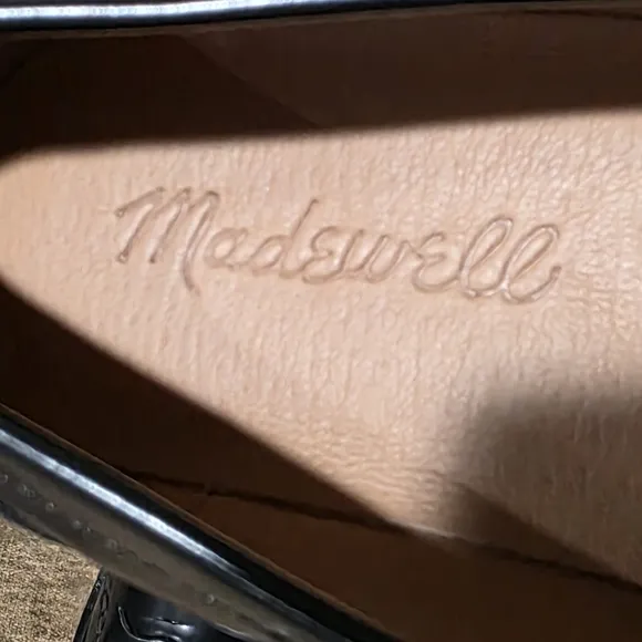 Madewell Classic Black Leather &quot;The Vernon Loafer&quot; with Cloudlift Lite Padding.