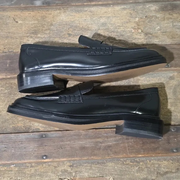 Madewell Classic Black Leather &quot;The Vernon Loafer&quot; with Cloudlift Lite Padding.