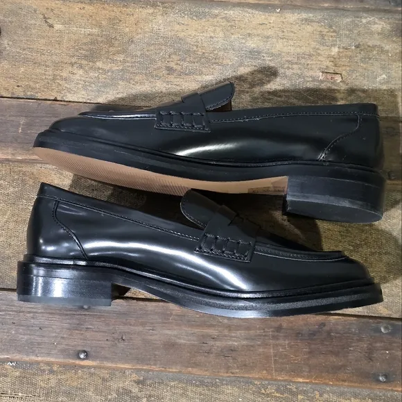 Madewell Classic Black Leather &quot;The Vernon Loafer&quot; with Cloudlift Lite Padding.