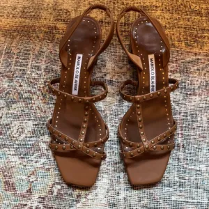Manolo Blahnik Luce Brown Leather Studded Sandals 38 New