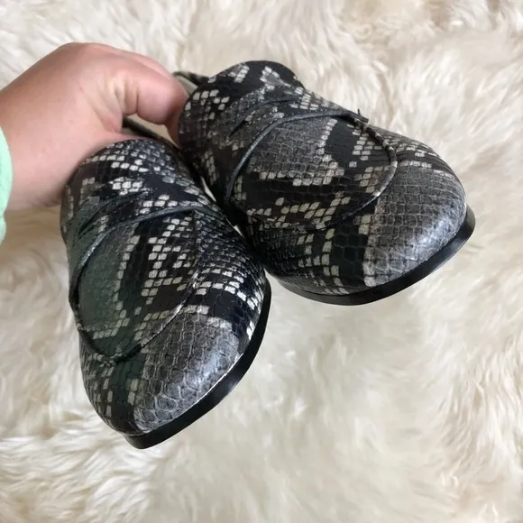 Marc Fisher Chang 2 Snake Embossed Penny Loafer 6