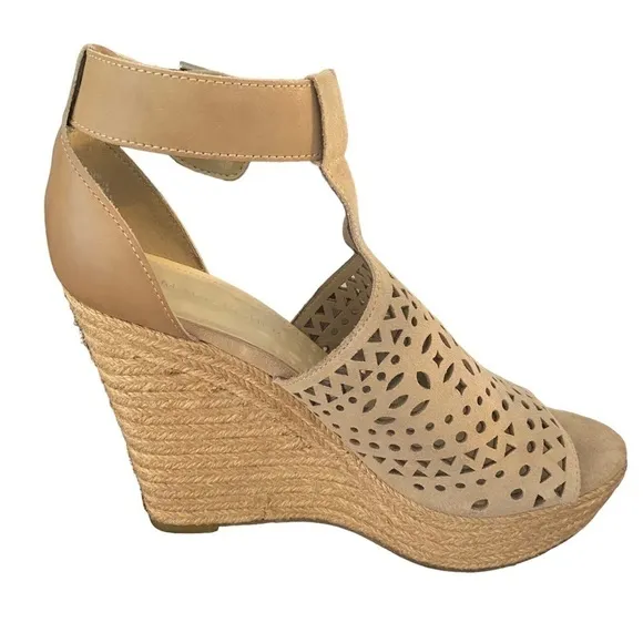 Marc Fisher Hasina suede platform espadrille wedge sandals tan Size 7