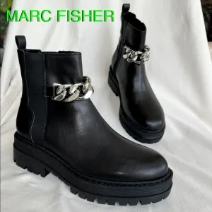 MARC FISHER Parrie chunky chain leather booties black size 8,5