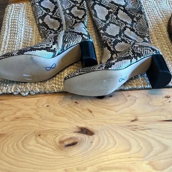 Marc Fisher Revela Tall Boots size 7.5