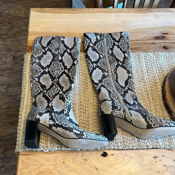 Marc Fisher Revela Tall Boots size 7.5