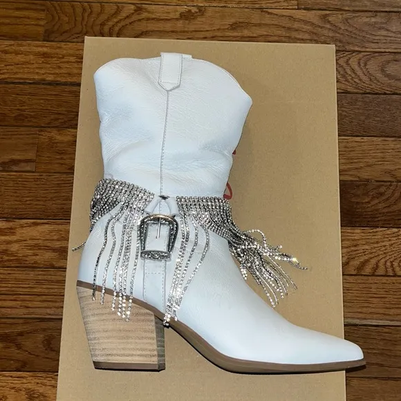 Matisse Leather Dolly Western Boot White &amp; Metallic Fringe Detail Women’s 6.5