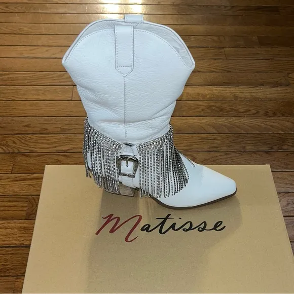 Matisse Leather Dolly Western Boot White &amp; Metallic Fringe Detail Women’s 6.5