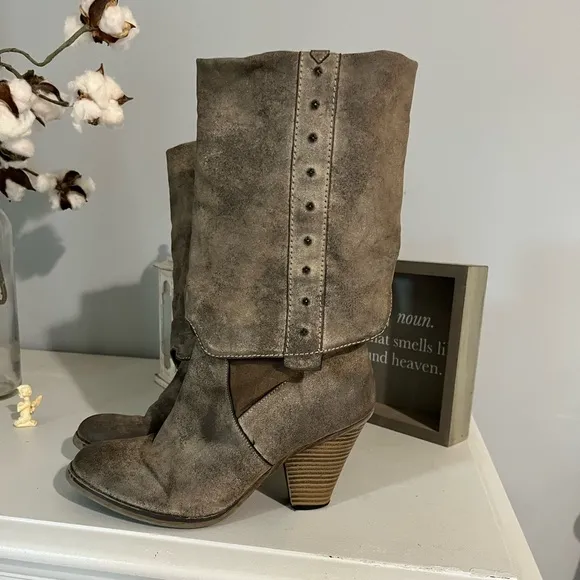 Mia Boutique Boots Mid Calf TaupeHeeled Womens 6