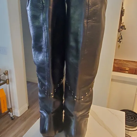 Michael Kors Astor tall slouch boots (8 1/2) runs big so can fit 9