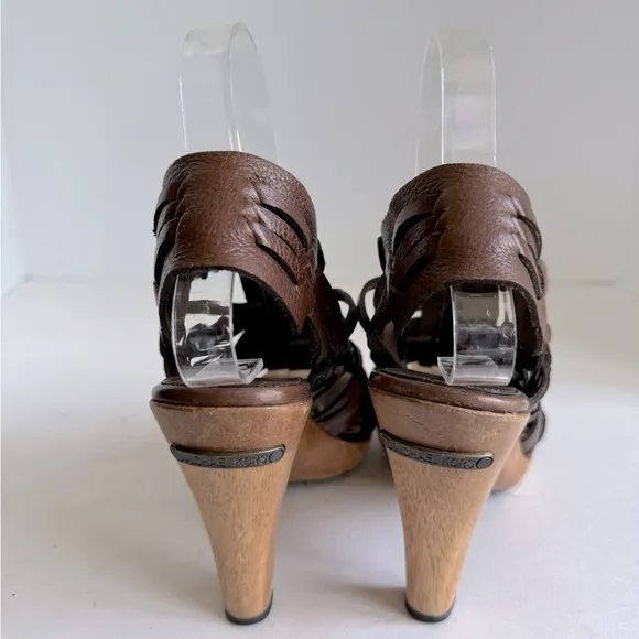 Michael Kors leather high heel sandal shoes. Size 5.5