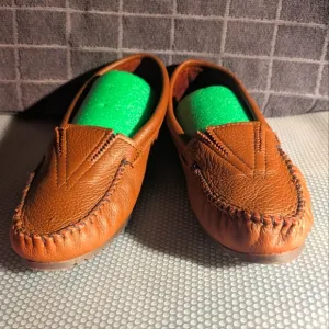 Minnetonka 8 fawn leather rubber sole moccasin style driving slippers