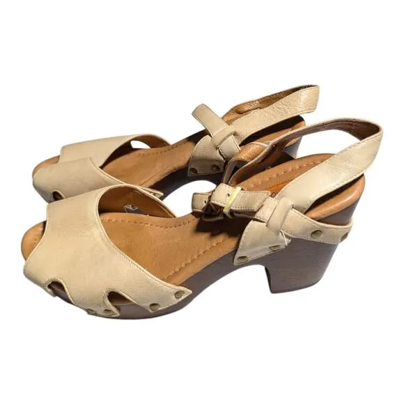 Miz Mooz Heather Beige Leather Studded Wooden Heel Ankle Strap Sandals Sz 7