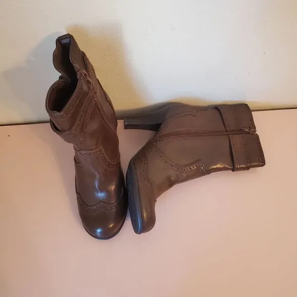 Mudd 7M Brown Chunky Heels 90s Y2K School Girl Boots ELSA Western Wingtip