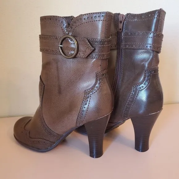Mudd 7M Brown Chunky Heels 90s Y2K School Girl Boots ELSA Western Wingtip