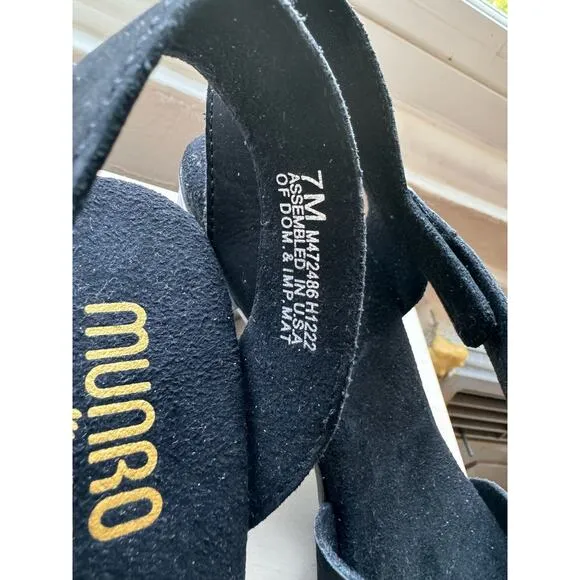 Munro heel sandals Lucia Black Nubuck size 7