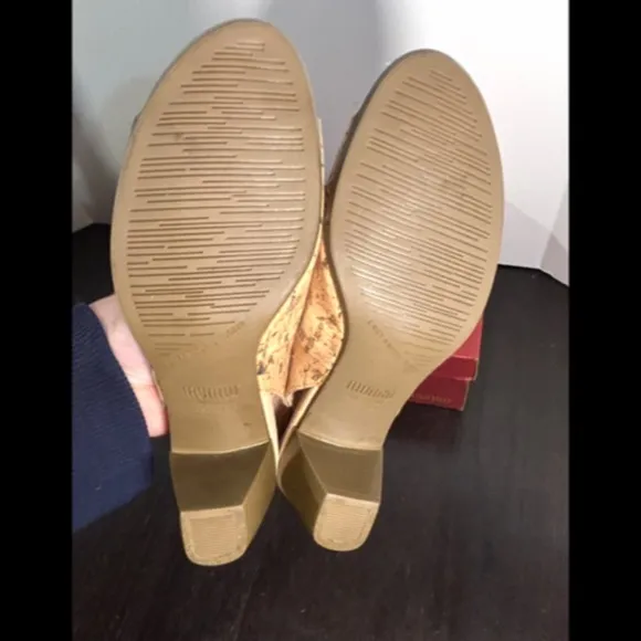 Munro Rochelle Cork Sling Back Heeled Sandals Shoes Size 7 Narrow