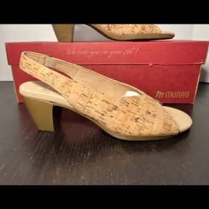 Munro Rochelle Cork Sling Back Heeled Sandals Shoes Size 7 Narrow