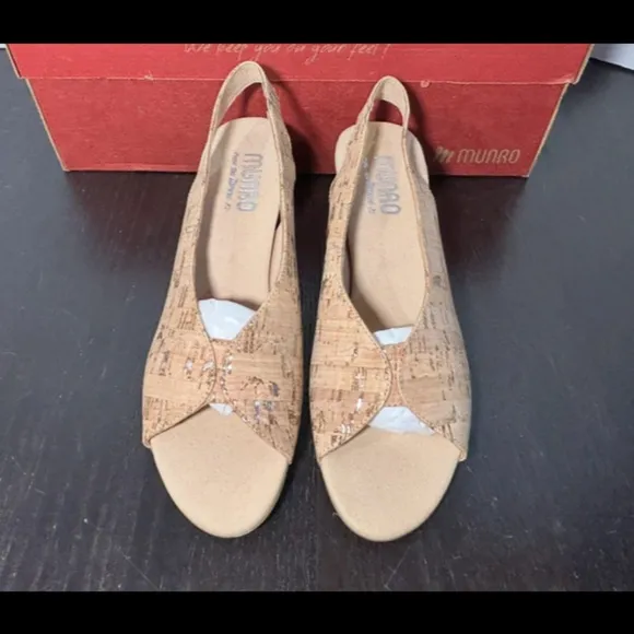 Munro Rochelle Cork Sling Back Heeled Sandals Shoes Size 7 Narrow