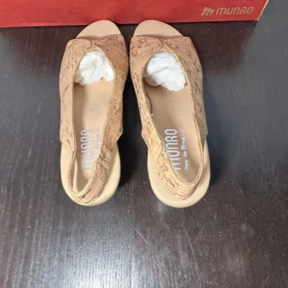 Munro Rochelle Cork Sling Back Heeled Sandals Shoes Size 7 Narrow