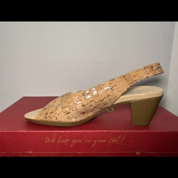 Munro Rochelle Cork Sling Back Heeled Sandals Shoes Size 7 Narrow