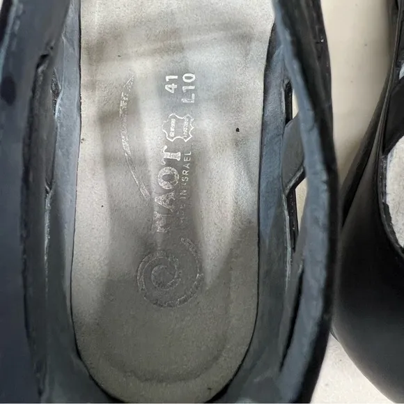 Naot Kata Black Tie Closed Toe Sandals Size 41