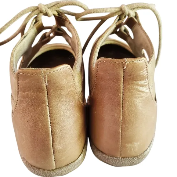 NAOT KATA Nuetral Tan Cream Snake Embossed Leather Lace-Up Sandals Women's SZ 7