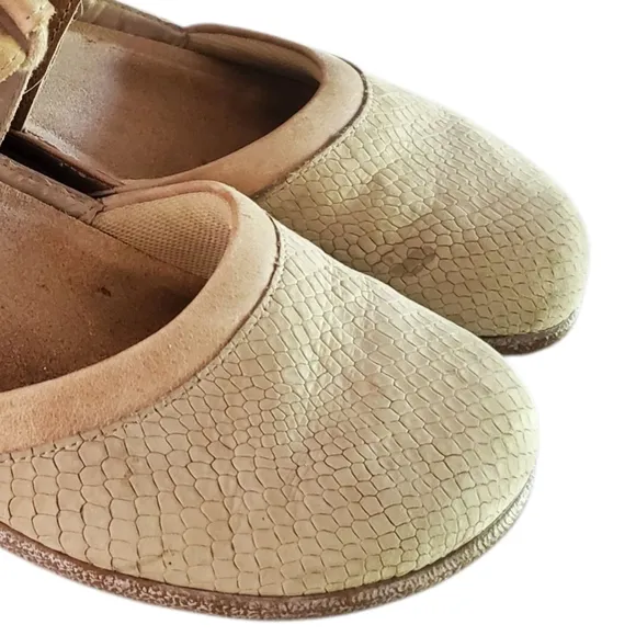 NAOT KATA Nuetral Tan Cream Snake Embossed Leather Lace-Up Sandals Women's SZ 7