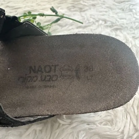 NAOT Rise Wedge Strappy Sandals Sandal Oily Coal/Shadow Gray Nubuck Leather sz 7