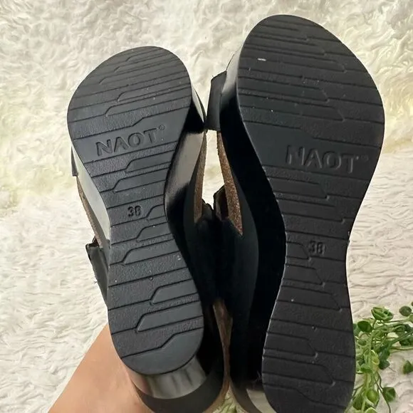 NAOT Rise Wedge Strappy Sandals Sandal Oily Coal/Shadow Gray Nubuck Leather sz 7