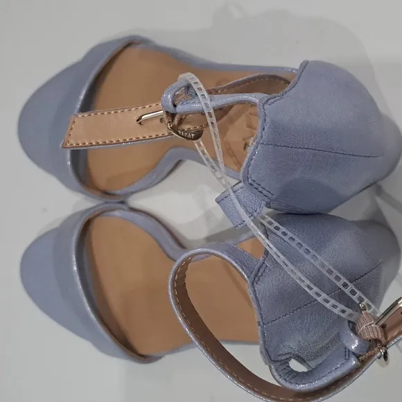 Naturalizer Vera Ankle Strap Sandals
