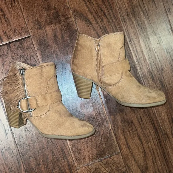 Índigo brown suede ankle boots chunky heel fringe &amp; buckle side zip up size 7