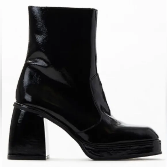 NEW $298 Free People Ruby Shine Black Patent Leather Combat Boot women size 37.5