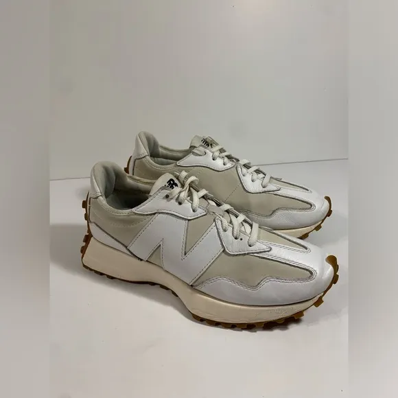 New Balance 327 White Moonbeam Gum Womens Sneakers 8.5‎