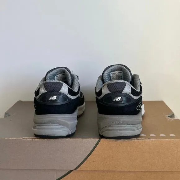 New Balance 990 V6 Black/Grey Kids Sneakers - SZ 13 C