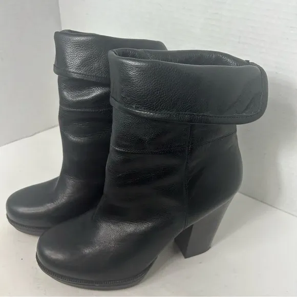 NEW Banana Republic Women’s Leather Chunky Heel Boot Moto Goth Witchy