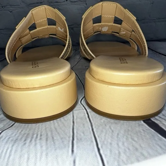 New Burberry Lyna Caged Leather Sandals Size 37.5