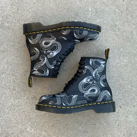 NEW Dr Martens 1460 Serpent Print Leather Boots Black Snake Size Women’s 5 $180