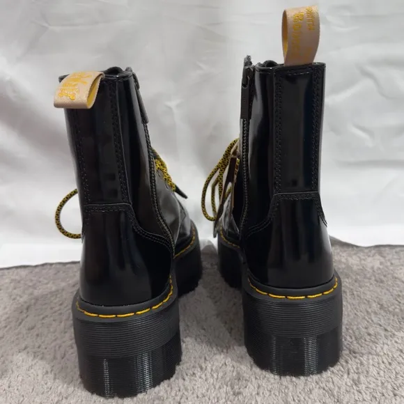 NEW Dr. Martens Vegan Jardon Max Boots Chunky Platforms, Black/Yellow Laces, W8