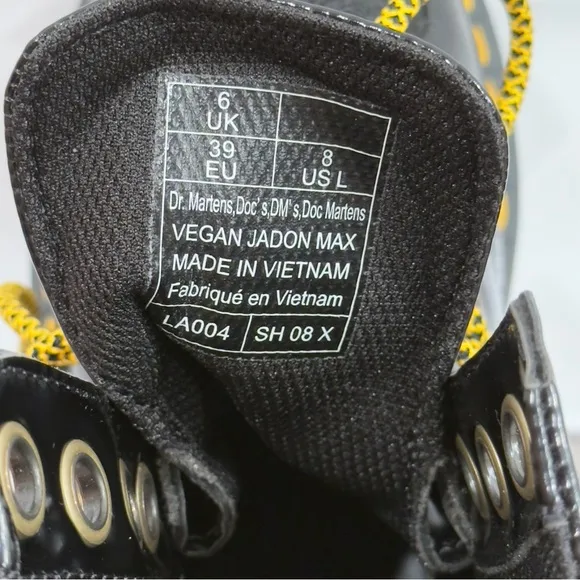 NEW Dr. Martens Vegan Jardon Max Boots Chunky Platforms, Black/Yellow Laces, W8