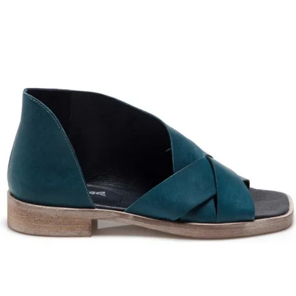 NEW! Free People Azure Blue Sun Valley Sandals - Size 38.5