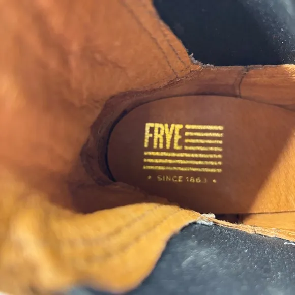 New, Frye Sabrina Chelsea Boots Brown Size 8.5