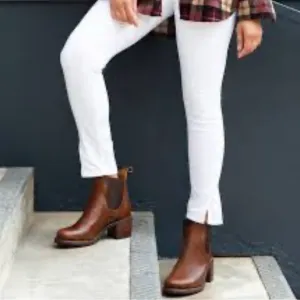 New, Frye Sabrina Chelsea Boots Brown Size 8.5