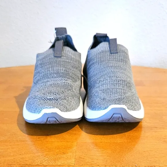 New in Box - TOMMY BAHAMA - Lightweight Slip-on Grey Sports Shoes. Size  7