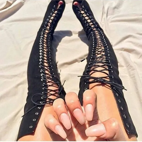 NEW in box - ZigiNY Piarry Thigh High Boots