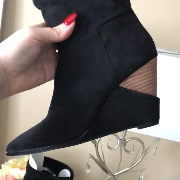 NEW Jessica Simpson Helveta2 Black Wedge Boots